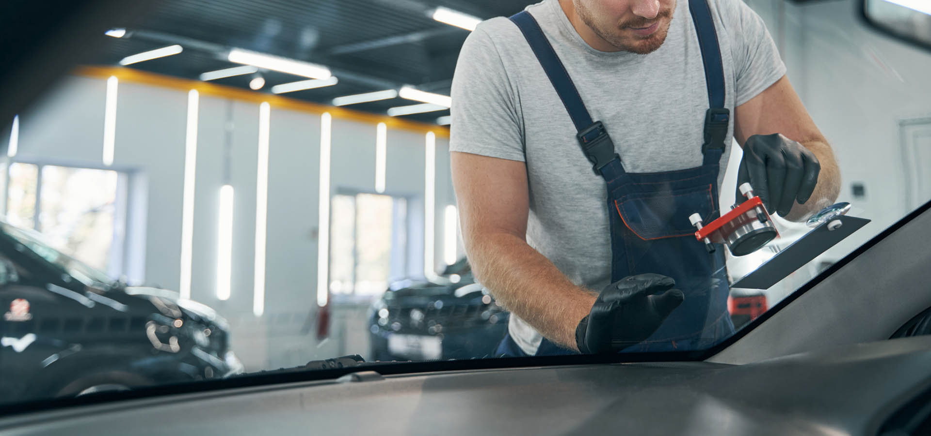 auto glass warranty in Whitby
